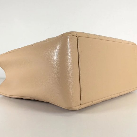 Chanel GST Tote - Picture 3 of 5